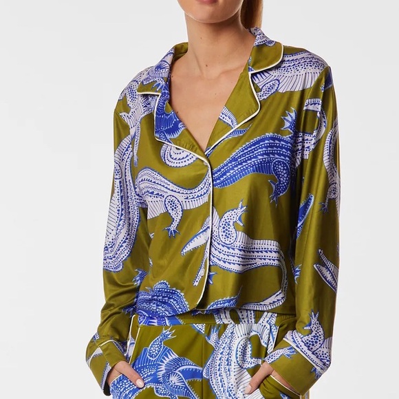 NOLI • Nike Soft PJ Top - Picture 3 of 3